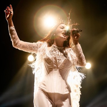 Respons Mahalini Usai Dihujat Egois Saat Duet Bareng Isyana