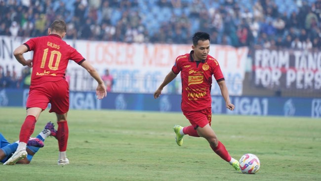 Witan Sulaeman Kirim Sinyal ke Kluivert, Minta Dipanggil Timnas Lagi Witan Sulaeman siap membuktikan dirinya masih pantas membela Timnas Indonesia dan akan berusaha tampil impresif bersama Persija Jakarta di sisa musim ini.