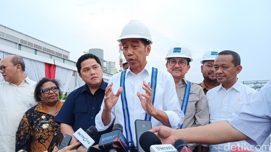 Presiden Joko Widodo (Jokowi) Resmikan Smelter Freeport di Gresik Presiden Joko Widodo (Jokowi) Resmikan Smelter Freeport di Gresik