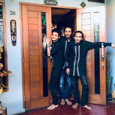 Terpopuler: Isu Keluarga Vadel Monopoli Uang Anak Nikmir Vs Gaji ART Inul Daratista