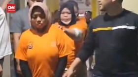 VIDEO: Polisi Sebut Utang Piutang Motif Pembunuhan Balita di Cilegon