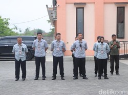 8 Personel Polisi Ditugaskan Jadi Walpri Paslon Pilwali Kota Blitar