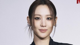Claudia Kim Resmi Cerai dari Matthew Shampine Usai Nikah 5 Tahun