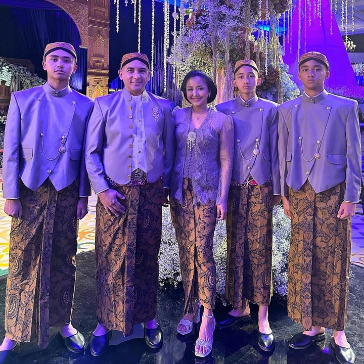 <p>Kala itu, Amara dan Frans belum dikaruniai keturunan meski sudah empat tahun menikah. Namun akhirnya, mereka dikaruniai putra pertama bernama Mahija Nathaniel Sambarana Aryantawira Mohede yang lahir pada 8 Juni 2004. (Foto: Instagram @amaranggana)</p>
