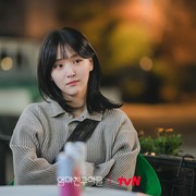 8 Potret Cantik Kim Ji Eun, Aktris Korea yang Awet Muda di Usia Kepala Tiga