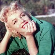 Marilyn Monroe Effect: Rahasia Penampilan yang Penuh Percaya Diri ala Bintang Ikonik