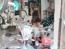 Curhat Pedih Pedagang Sepeda Pasar Rumput: Kondisi Parah-Tutup Toko