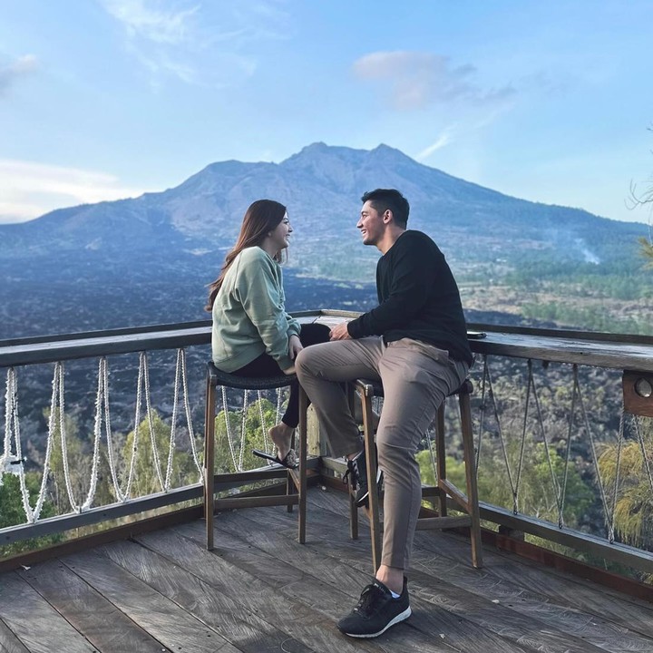 <p>Pada 8 Agustus 2016, Samuel dan Franda mengucap janji suci di sebuah hotel mewah kawasan Jimbaran, Bali. (Foto: Instagram @frandaaa87)</p>