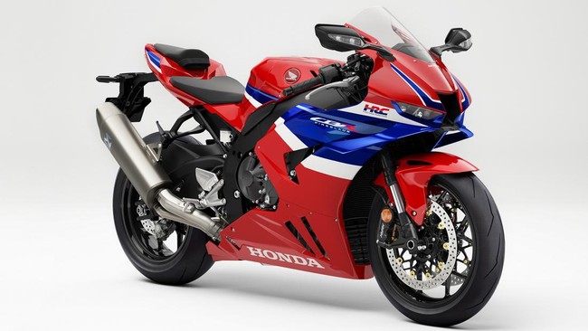 Honda merilis model terbaru CBR1000RR-R Fireblade di Indonesia pada Rabu (25/9), menjelang MotoGP Mandalika digelar pada akhir pekan ini.