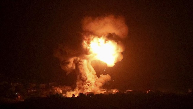 Israel kembali serang selatan Beirut, klaim targetkan gudang senjata Hizbullah di bawah bangunan sipil.