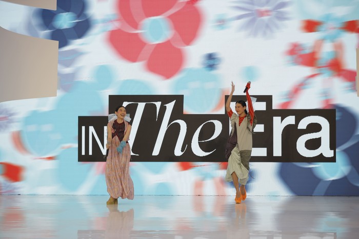 Make Over dan Tities Sapoetra 