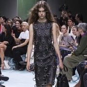 4 Hal Mendominasi Milan Fashion Week Spring/Summer 2025, Era 20-an Berjaya Lagi