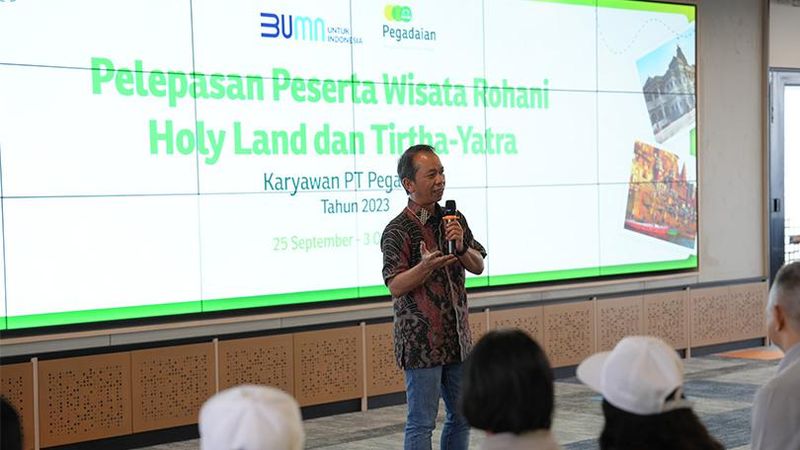 PT Pegadaian memberikan apresiasi kepada karyawan dengan kinerja terbaik di semester 1 tahun 2024 berupa perjalanan wisata religi.