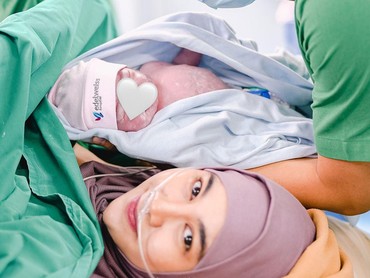 Selamat! Anisa Rahma Melahirkan Putri Ketiga