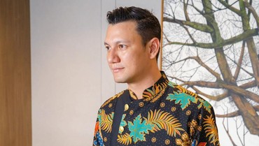 img-title Gus Mus Sebut Pakai Batik Berarti Ikuti Perilaku Nabi Muhammad