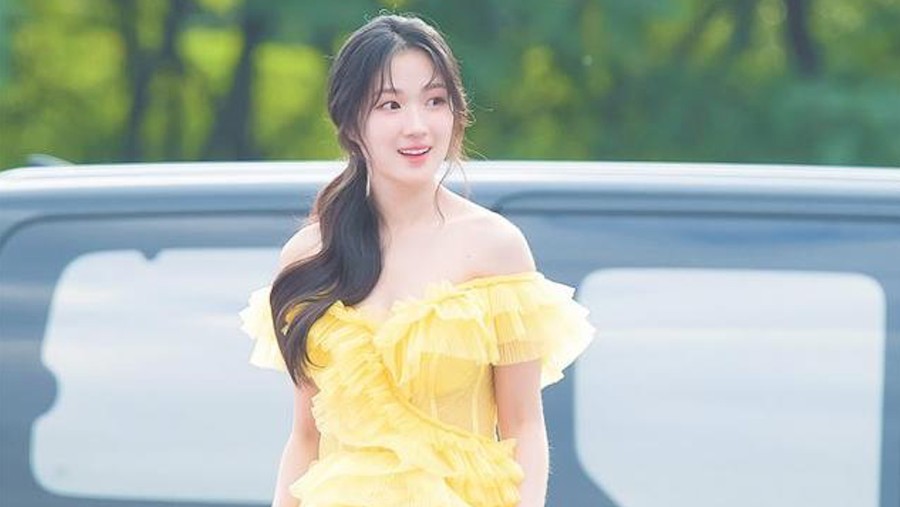 Gaya Artis di Seoul Drama Awards 2024&comma; Dian Sastro Hingga Kim Hye Yoon