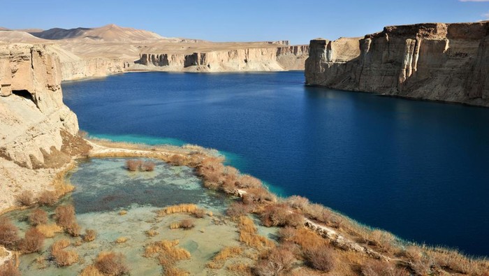 Ilustrasi Band-e-Amir