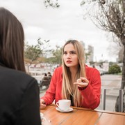 Hati-Hati! 3 Kalimat Ini Ternyata Bisa Terdengar Merendahkan dan Menyakiti Orang Lain