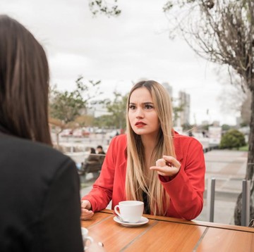 Hati-Hati! 3 Kalimat Ini Ternyata Bisa Terdengar Merendahkan dan Menyakiti Orang Lain