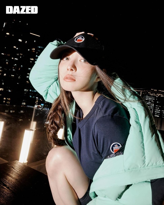 Lee Se Young mengaku bahwa sebenarnya ia ingin beristirahat sebentar dari karir aktingnya namun ada banyak tawaran naskah yang masuk. Hal itulah yang membuat sang aktris semakin termotivasi untuk mengambil proyek akting./ Foto: instagram.com/dazedkorea