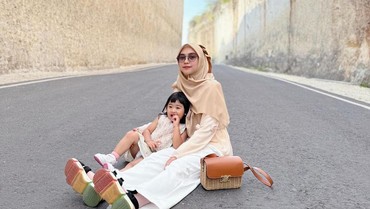 img-title Ria Ricis Ungkap Alasan Perbanyak Kegiatan Moana Sejak Dini