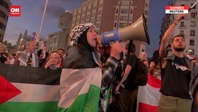 VIDEO: Ratusan Orang Demo Solidaritas Lebanon-Palestina di Madrid