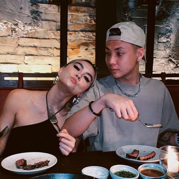 Sempat Kejebak Kebakaran di Los Angeles, Kini Agnez Mo Bahagia Kencan Bareng Pacar