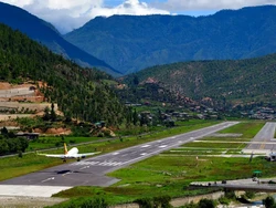 Pendaratan di Sini Sangat Menantang, Baru 50 Pilot yang Bisa