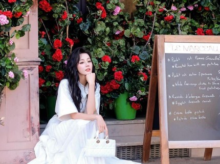Lama Tak Muncul! Intip 5 Potret Dilraba Dilmurat, Salah Satu Perempuan Tercantik Dunia