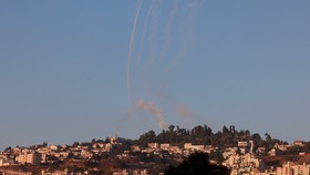 Hizbullah Tembak 320 Proyektil ke Israel Saat Peringatan Yom Kippur
