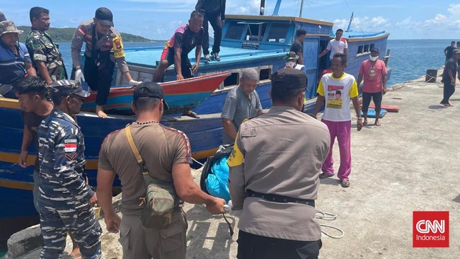 Mayat tanpa identitas ditemukan penduduk terdampar di pesisir pantai Pulau Tambelan, Kepulauan Riau (Kepri).