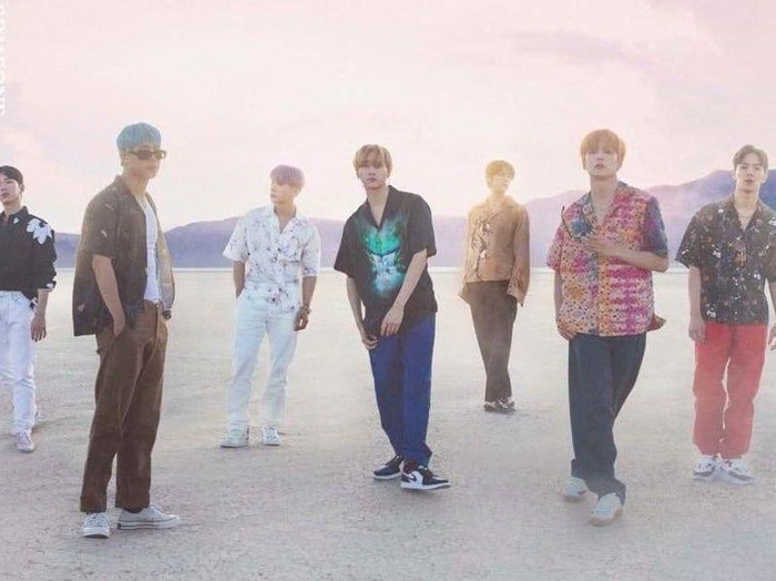 Monsta X dalam Someone's someone/ Foto: Soompi.com