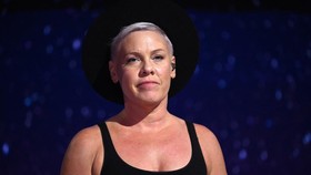 Pink Bantah Rumor 'Bersih-bersih' Medsos Imbas Sean Diddy Combs