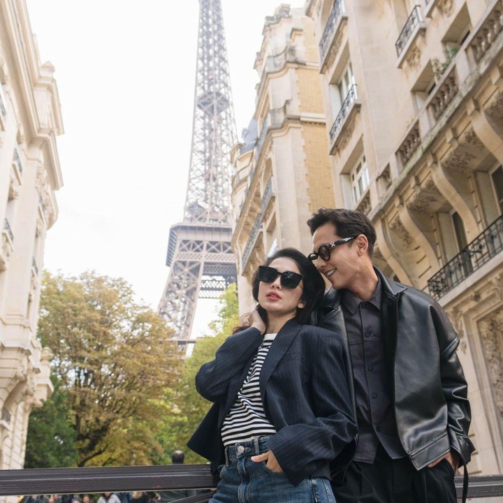 <p>"12 tahun lalu, pernah ngucap 'Suatu saat akan bawa kamu lagi ke sini dengan kondisi jauh lebih baik'," papar Andhika dengan menyisipkan emotikon kecupan. (Foto: Instagram: @andhiiikapratama)</p>