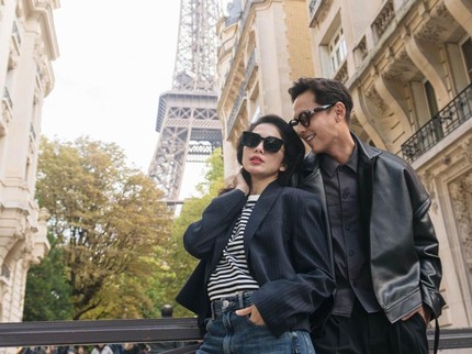 7 Potret Romantis Ussy Sulistiawaty & Andhika Pratama di Paris, Penuhi Janji 12 Th Lalu