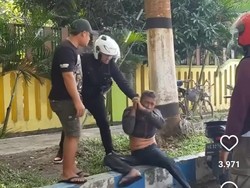 Viral Pria di Pare Kediri Dianiaya-Ditendang hingga Pingsan