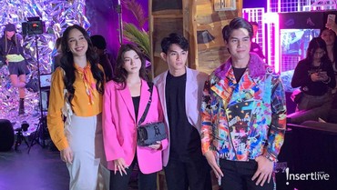 img-title Gaya Unik dan Baju Penuh Warna El Rumi di Acara Fashion Disorot