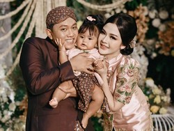 Cerita Denny Caknan Belajar Jadi Ayah yang Baik untuk Sang Buah Hati