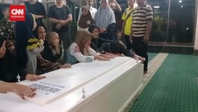 VIDEO: Keluarga Remaja Tewas di Kali Bekasi Tuntut Tim Presisi