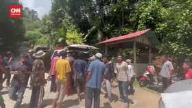 VIDEO: Tambang di Solok Longsor, Belasan Warga Tewas