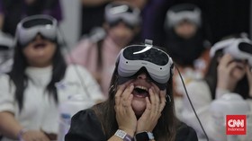 FOTO: Menikmati Konser Virtual Reality BTS
