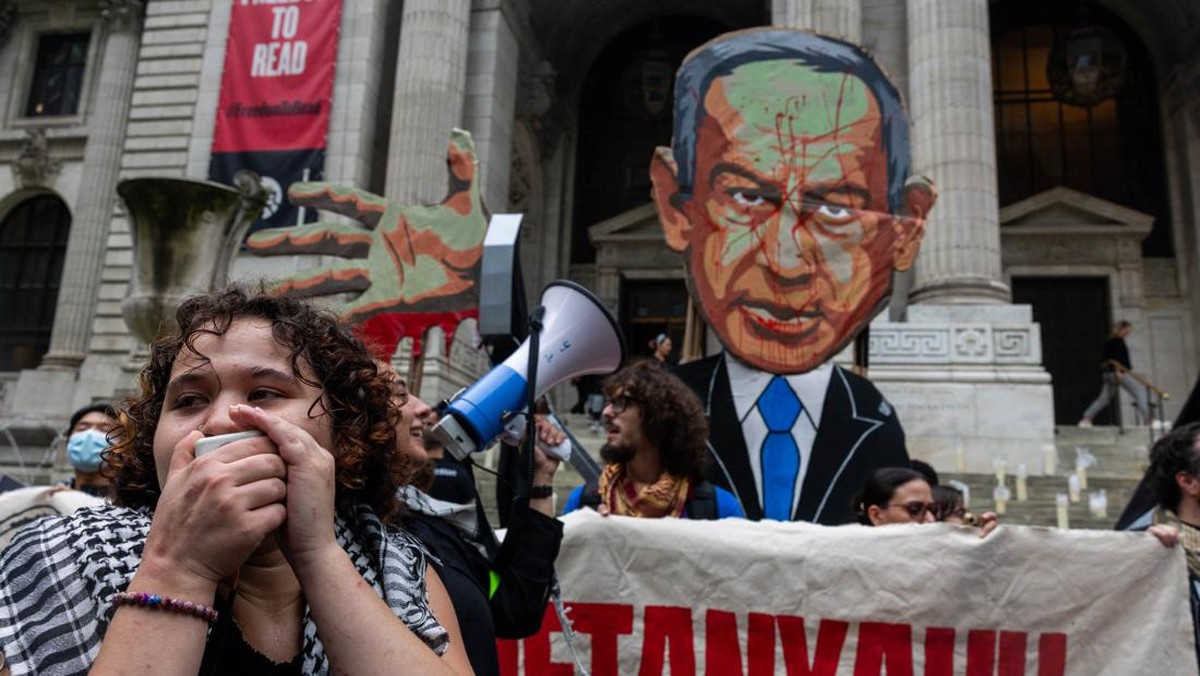 FOTO: Aksi Mendesak Netanyahu Ditangkap di New York AS