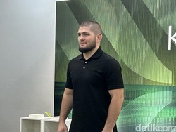 Khabib Nurmagomedov Tegaskan Tak Akan Kembali ke Octagon