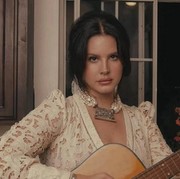 Lana Del Rey Menikah dengan Jeremy Dufrene, Pemandu Wisata Alam dan Satwa Liar