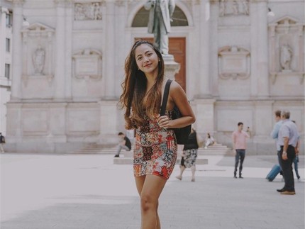 5 Potret Bahagia Nadia Vega Lulus Kuliah S2 di Roma, Persembahkan untuk Sang Bunda
