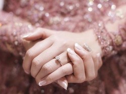 7 Model Cincin Pernikahan Artis yang Bisa Jadi Inspirasi Calon Pengantin