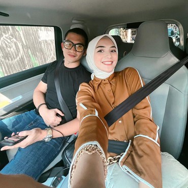 Ekspresi Disorot, 7 Potret Citra Kirana Setia Dampingi Rezky Aditya Hadapi Dugaan Penelantaran Anak