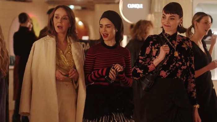 Gaya Musim Dingin Kece ala Karakter Emily In Paris Season 4 Episode 5 dan 6