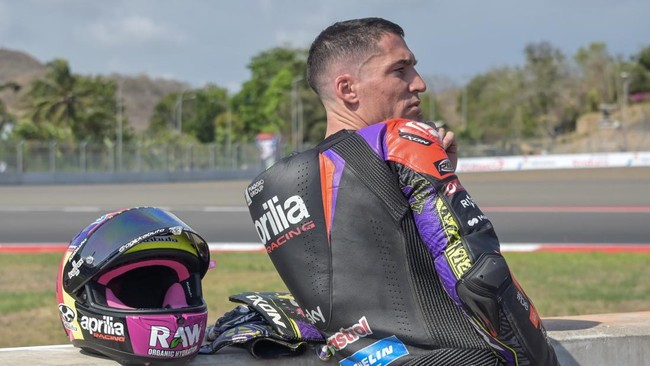 Aleix Espargaro Jadi Atlet Balap Sepeda, Main di Tour of Austria Mantan pembalap MotoGP, Aleix Espargaro jadi atlet balap sepeda profesional dan bakal debut balapan jalan raya di Tour de Austria pada 9-13 Juli mendatang.