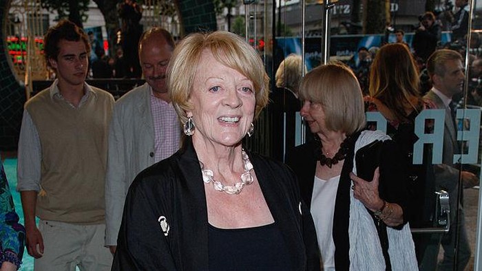 Daniel Radcliffe Ungkapkan Belasungkawa Sekaligus Mengenang Sosok Maggie Smith